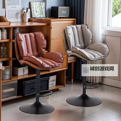 转过去趴翘高点：打完坐高脚凳的精彩瞬间图1