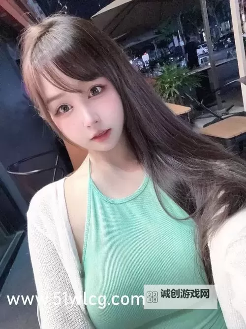 天美TM0074像天堂的悬崖：张雅婷的绝美瞬间图1