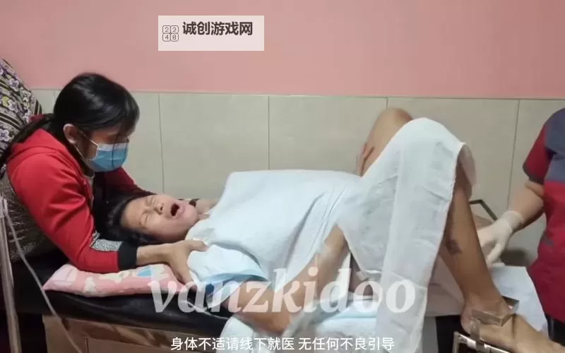 温馨分享：孕妇生孩子视频感人瞬间全集图1