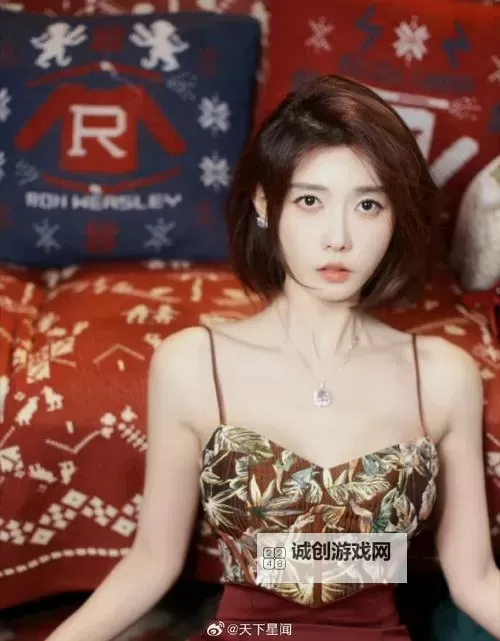 新视觉三级片：聂小雨引领大胆先锋的艺术探索图1