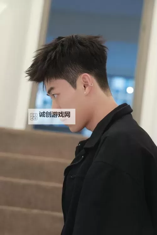 2024最新男士发型图片盘点:潮流风尚尽在其中图1