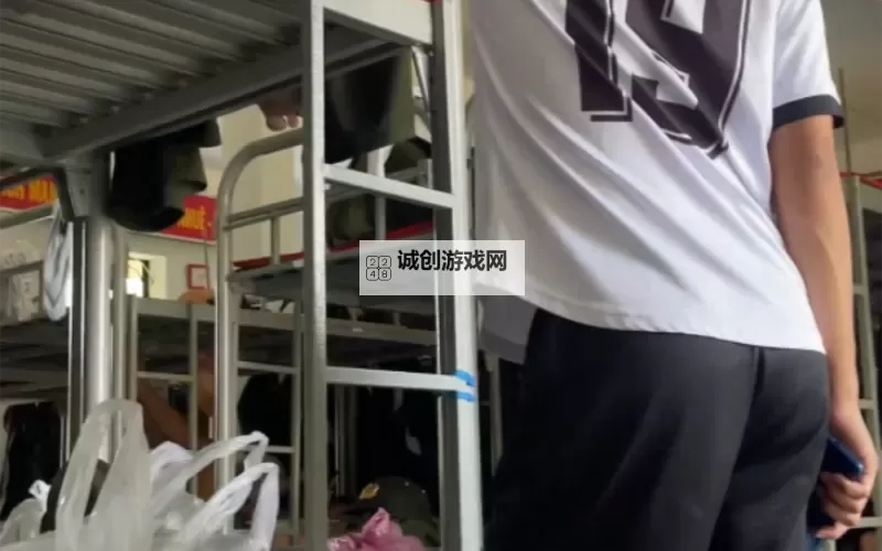 中国体育生宿舍中的GARY飞机：青春梦想的飞翔之旅图1