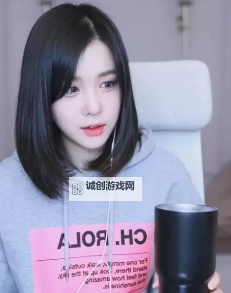 向日葵与丝瓜的清新之旅：芭乐与鸭脖的独特搭配体验图1