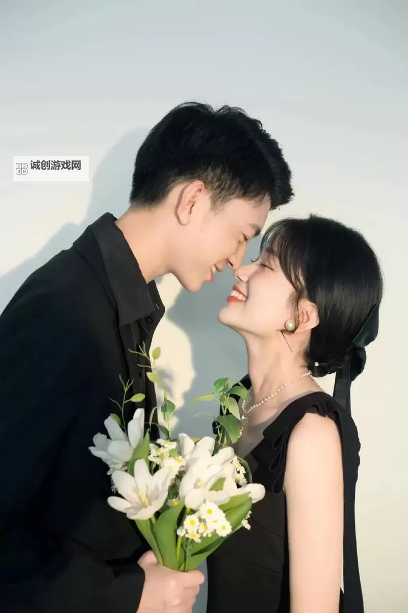 探索幸福瞬间：最美情侣在线视频精彩回放图1