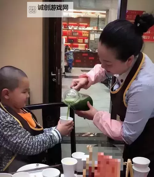 邹叔叔与姓温的乘公交的温馨一幕图1