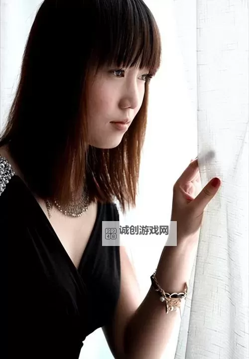 中国人体艺术图：线条与光影的对话图1